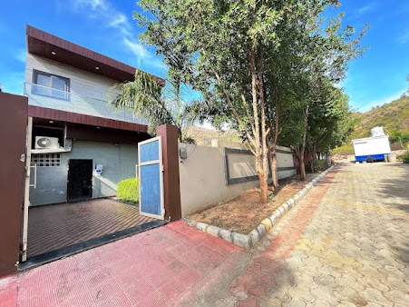 GoBravo 2BR Lux Villa wt Pvt Pool Udapur - Luxury Villa